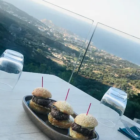 La Hotel