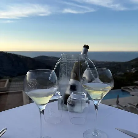 La 酒店 3*