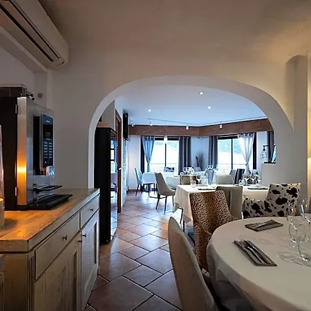 La Hotel Santa-Reparata-di-Balagna