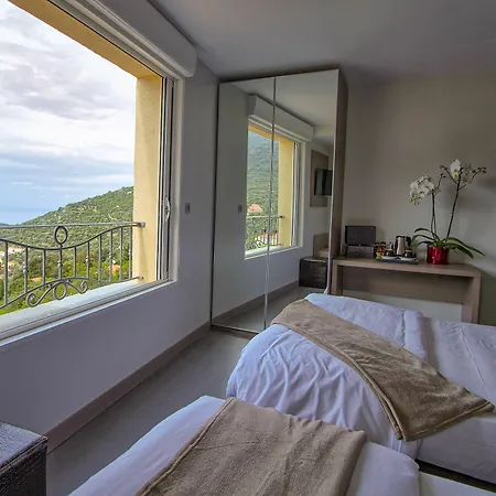 La Hotel Santa-Reparata-di-Balagna