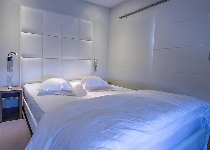 La Hotel Santa-Reparata-di-Balagna